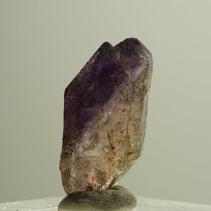 Seltene Phantom Skelett Amethyst DT mit Eisen Spitze Brandberg, Namibia 25*15*9mm #14188