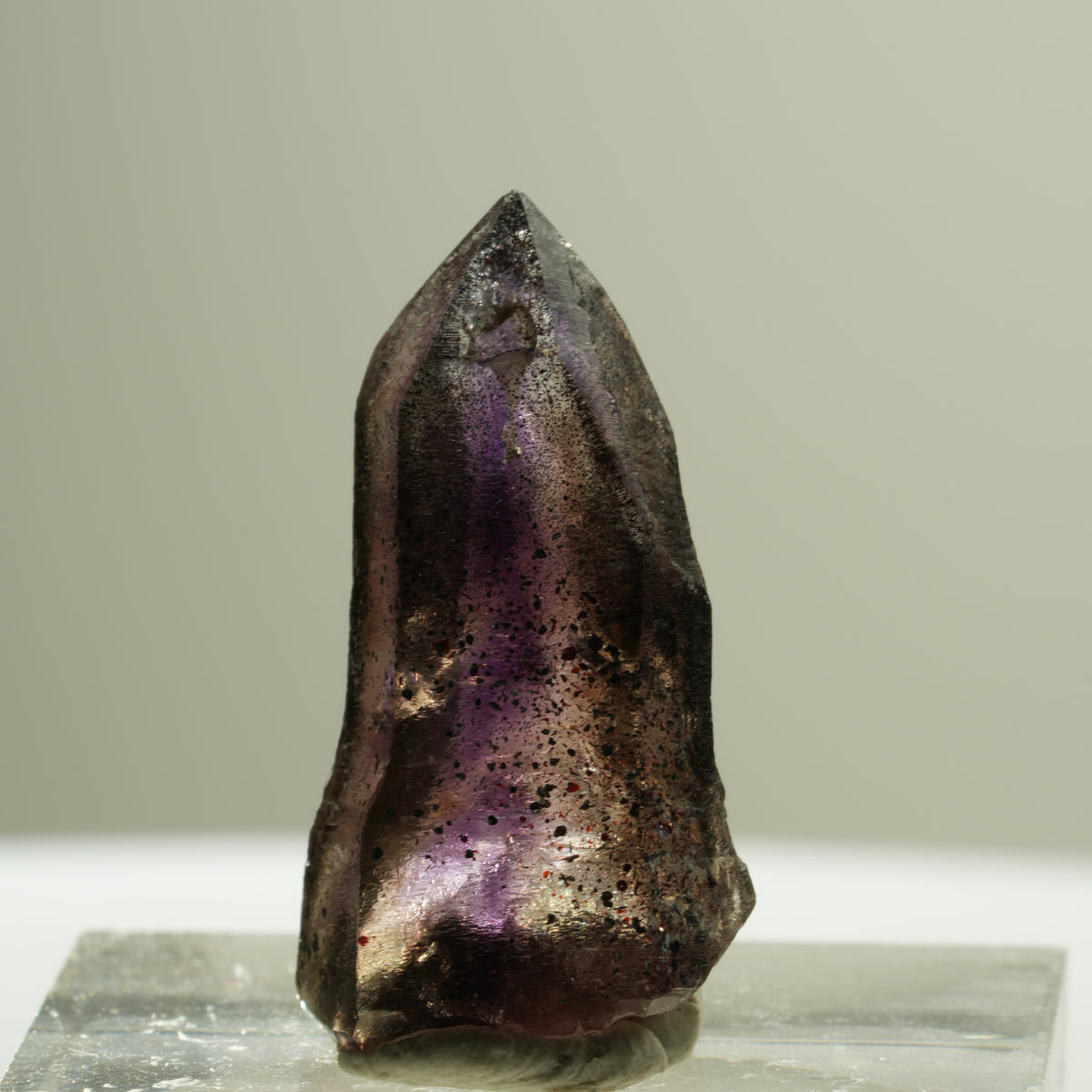 Seltene Phantom Skelett Amethyst mit Eisen Spitze Brandberg, Namibia 25*13*9mm #14192