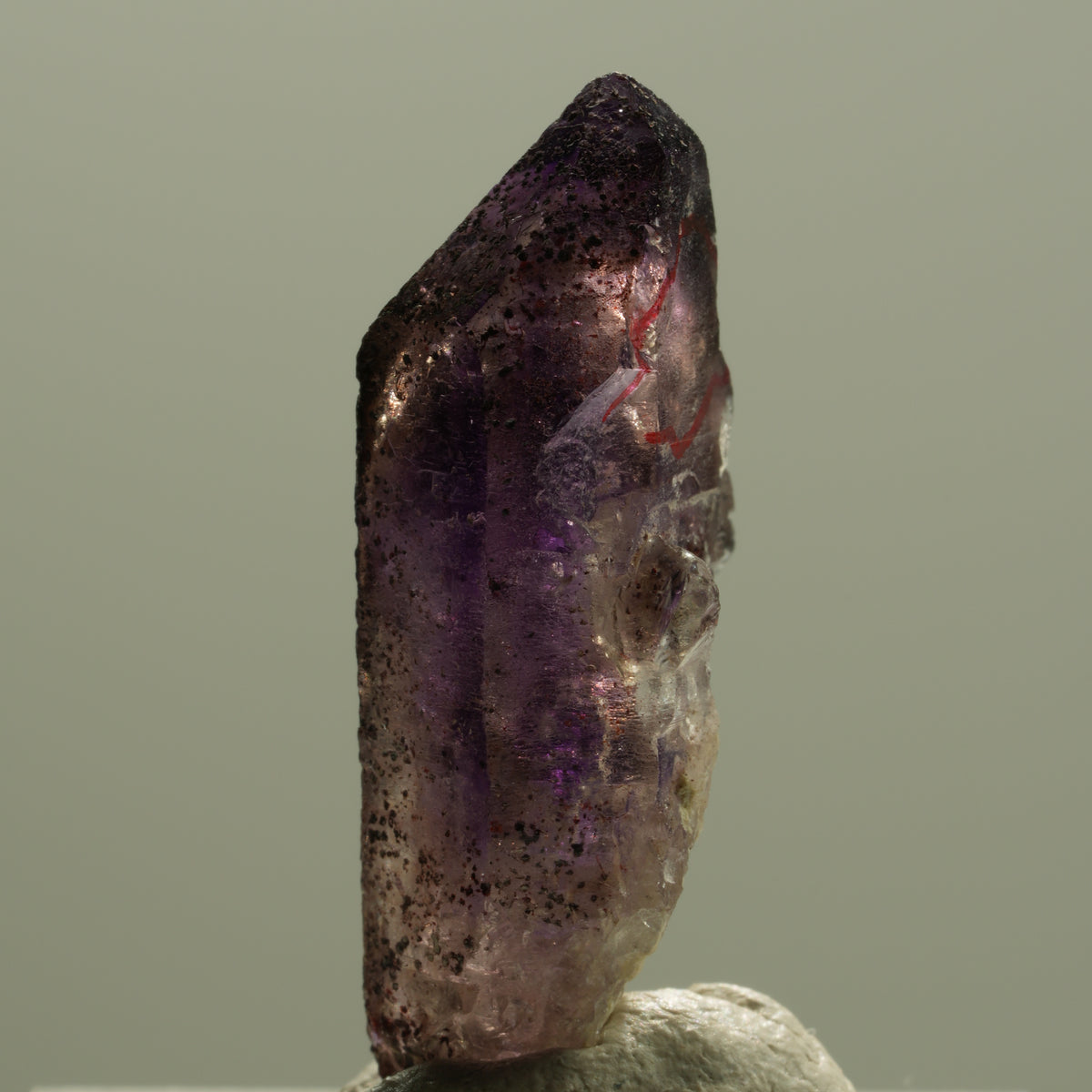 Enhydro Skelett Phantom Amethyst mit Hämatit, 1x Blase Brandberg, Namibia 31*16*10mm #14195