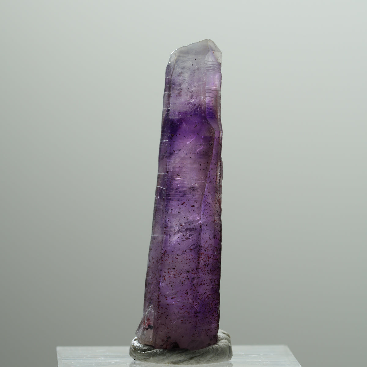 Seltene Phantom Skelett Amethyst mit Eisen Spitze Brandberg, Namibia 38*11*8mm #14213