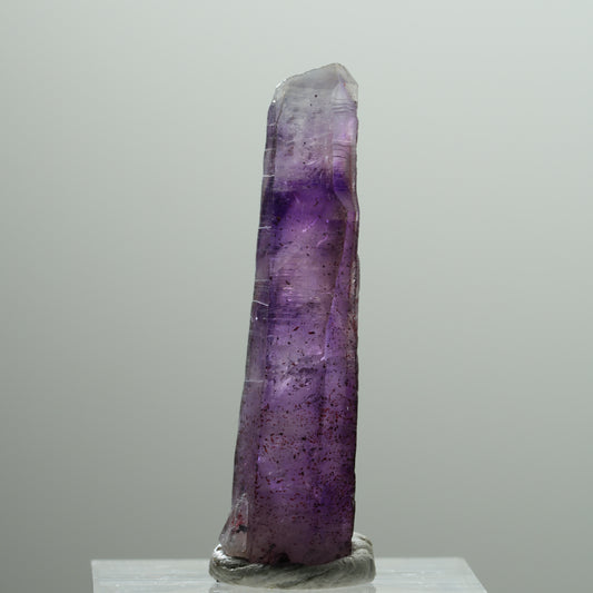 Seltene Phantom Skelett Amethyst mit Eisen Spitze Brandberg, Namibia 38*11*8mm #14213