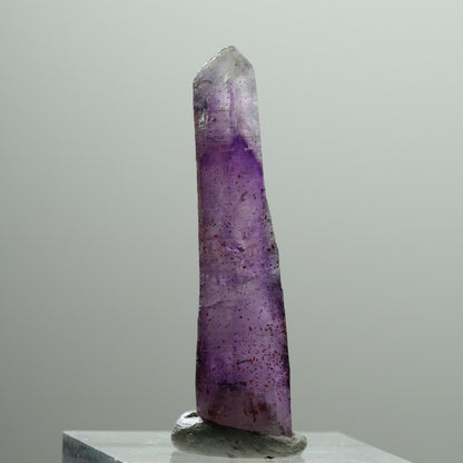 Seltene Phantom Skelett Amethyst mit Eisen Spitze Brandberg, Namibia 38*11*8mm #14213