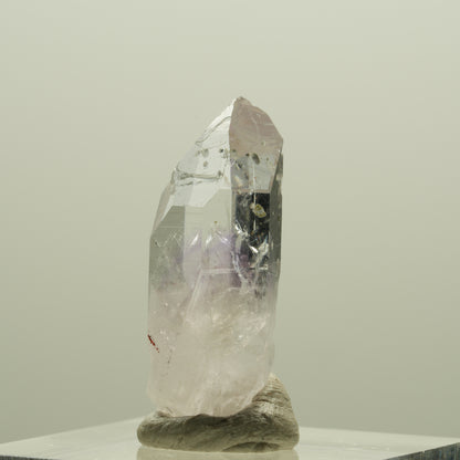 Seltene Skelett Phantom Amethyst mit Hämatit Streep Mine, Goboboseb, Namibia 26*11*9mm #14241