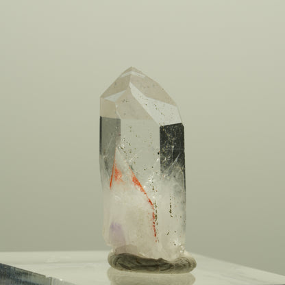 Seltene Skelett Phantom Amethyst mit Hämatit Streep Mine, Goboboseb, Namibia 23*9*9mm #14242