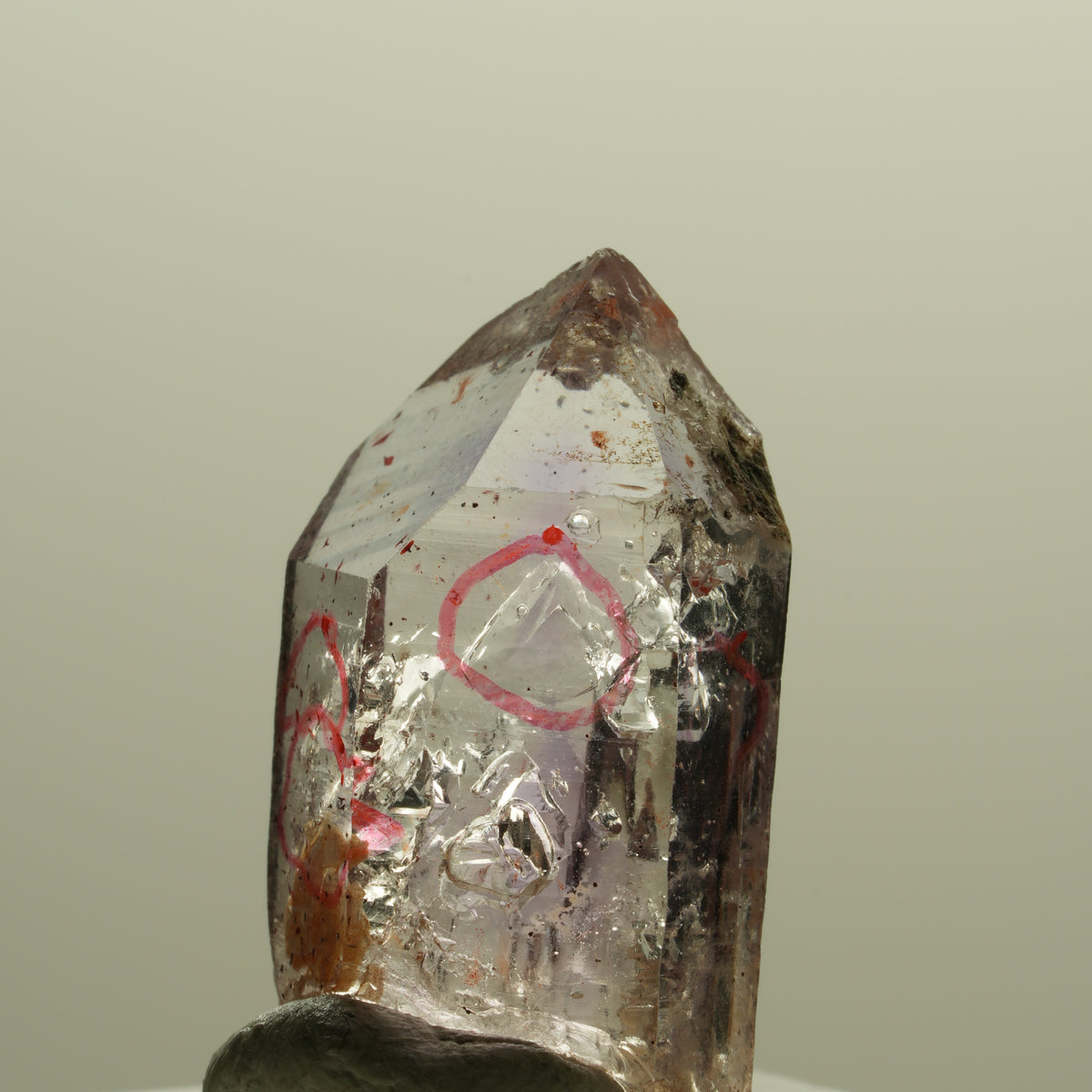 Enhydro Harlekin Phantom Amethyst Spitze, 4x Blase Goboboseb, Namibia 25*14*10mm #14252