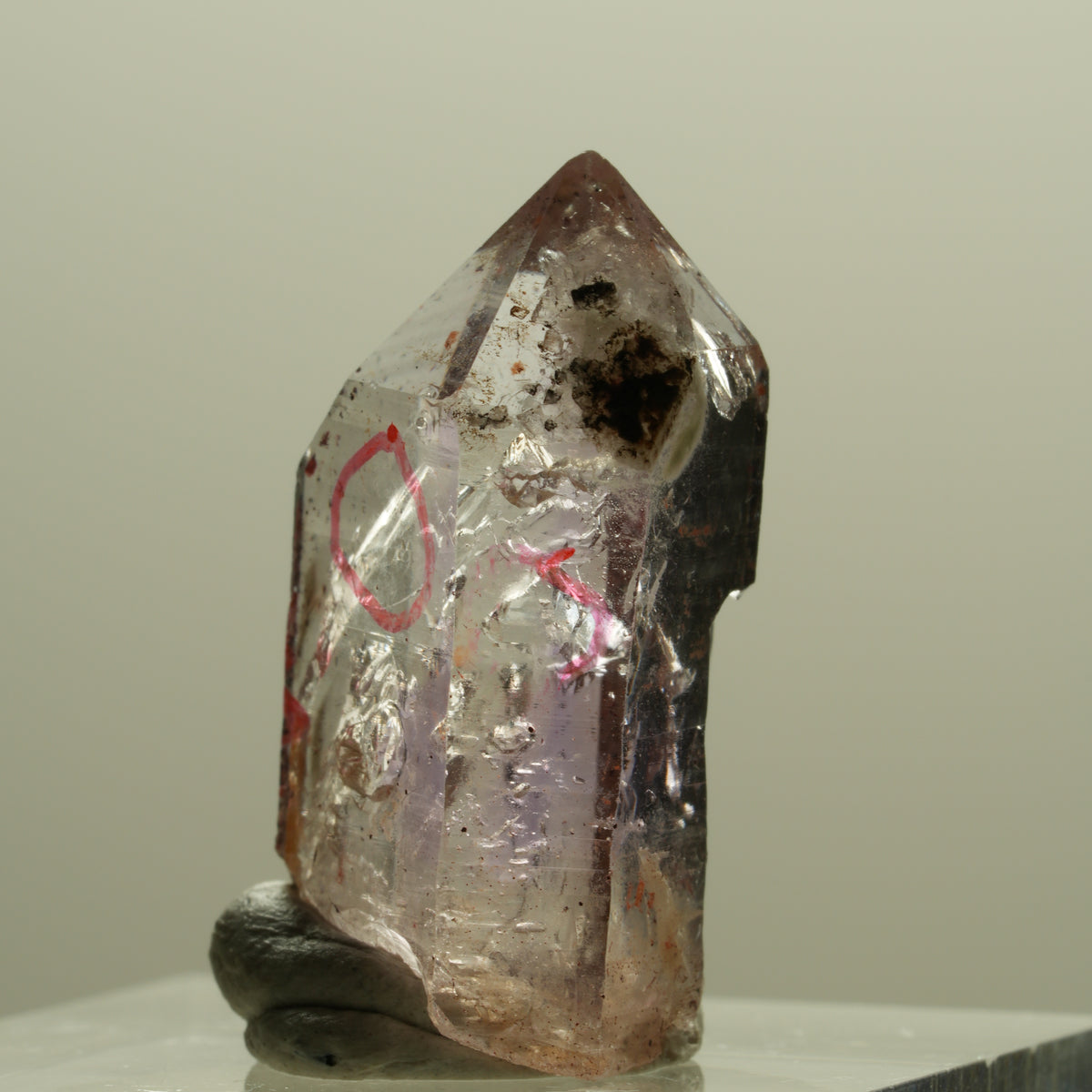 Enhydro Harlekin Phantom Amethyst Spitze, 4x Blase Goboboseb, Namibia 25*14*10mm #14252