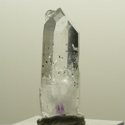 Seltene Skelett Phantom Amethyst mit Hämatit Streep Mine Goboboseb Namibia 35*12*11mm #14253