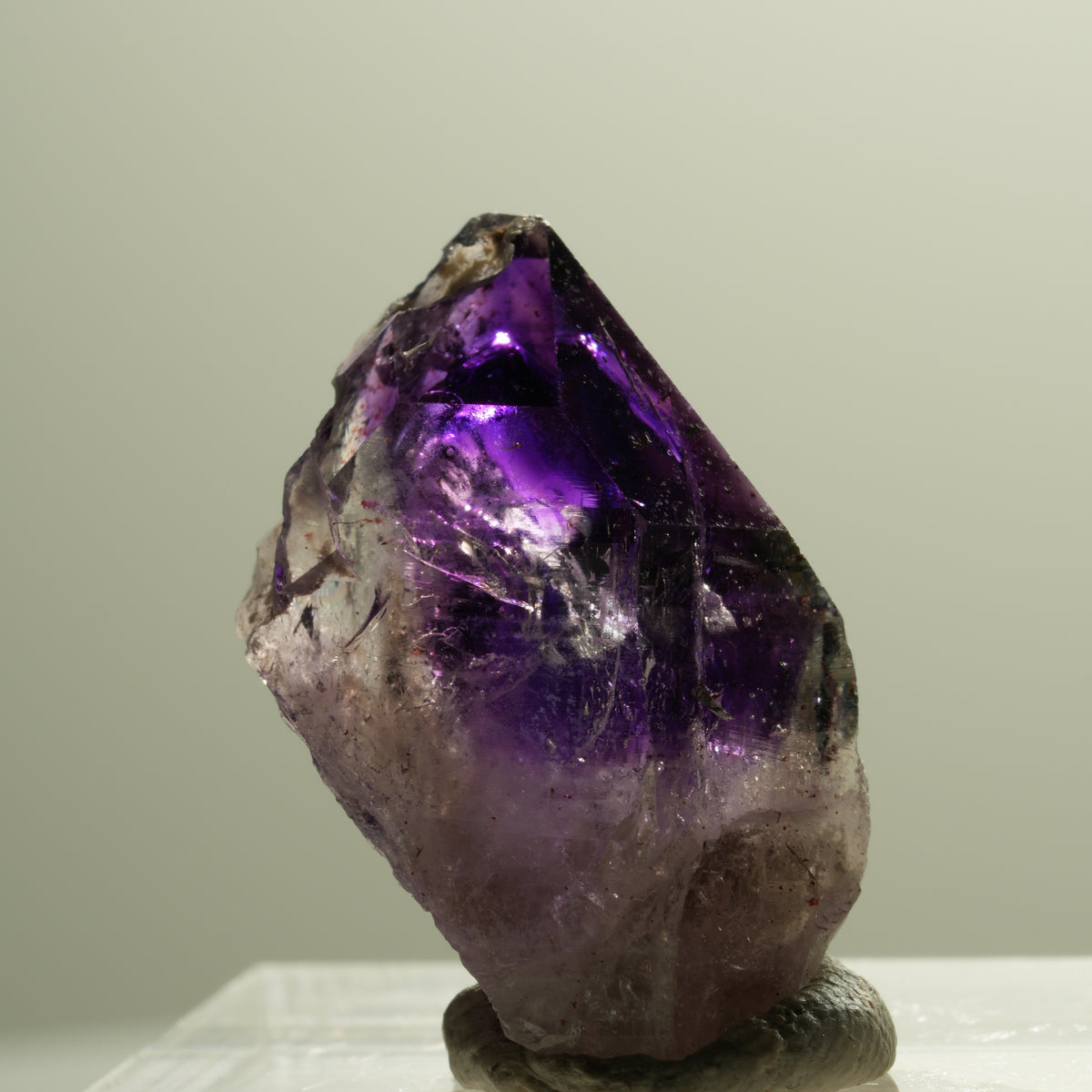 Seltene Phantom Skelett Amethyst mit Eisen Spitze Goboboseb, Namibia 22*14*13mm #14293
