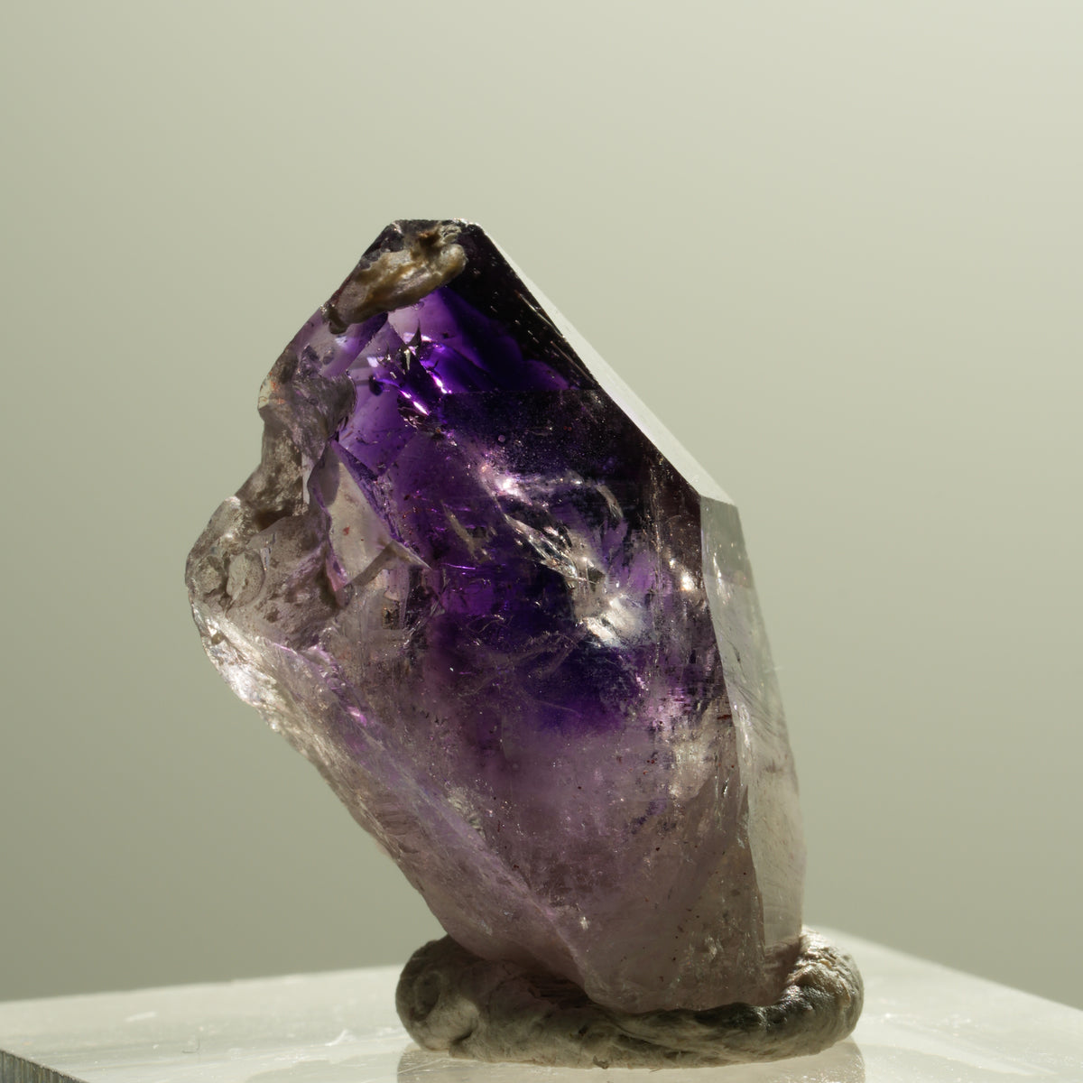 Seltene Phantom Skelett Amethyst mit Eisen Spitze Goboboseb, Namibia 22*14*13mm #14293