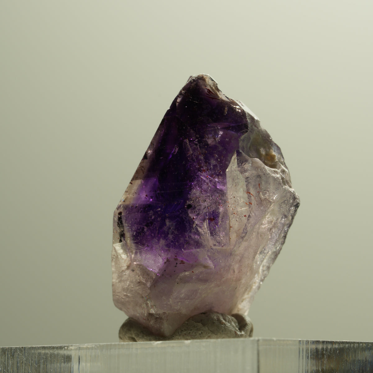 Seltene Phantom Skelett Amethyst mit Eisen Spitze Goboboseb, Namibia 22*14*13mm #14293