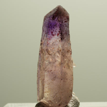 Seltene Phantom Skelett Amethyst mit Eisen Spitze Brandberg, Namibia 27*10*8mm #14295