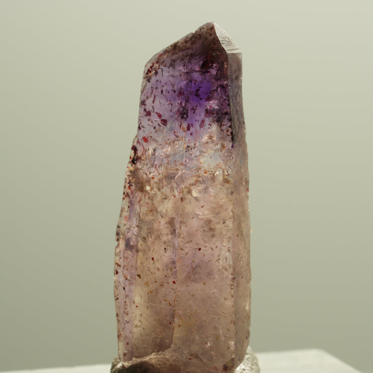 Seltene Phantom Skelett Amethyst mit Eisen Spitze Brandberg, Namibia 27*10*8mm #14295