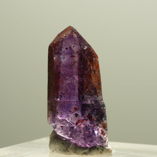 Seltene Phantom Skelett Amethyst mit Eisen Spitze Brandberg, Namibia 23*10*9mm #14296