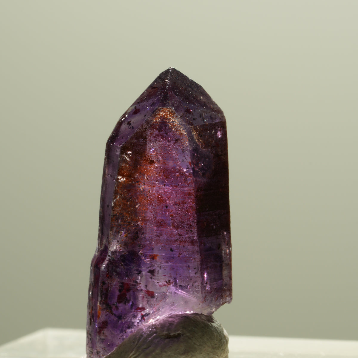 Seltene Phantom Skelett Amethyst mit Eisen Spitze Brandberg, Namibia 23*10*9mm #14296