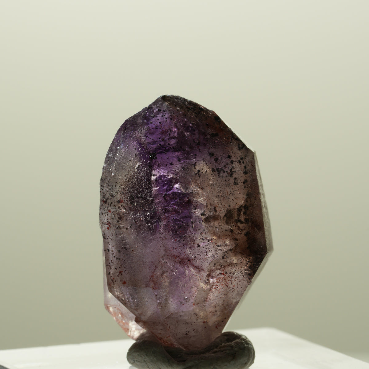 Seltene Phantom Amethyst Zepter mit Eisen Spitze Brandberg, Namibia 23*14*12mm #14304