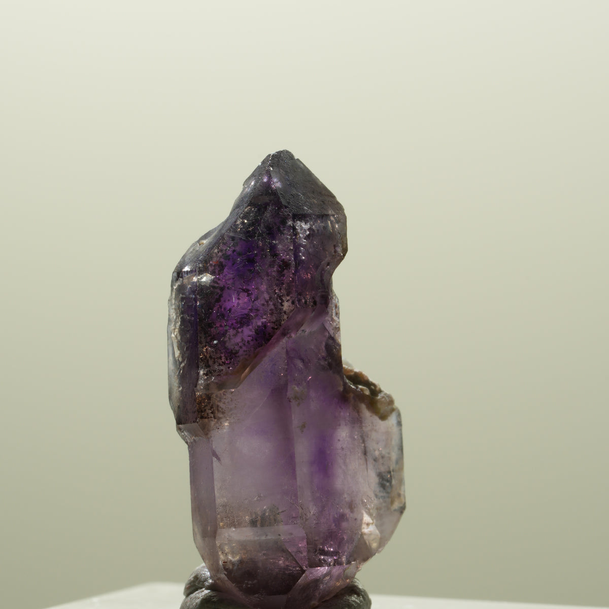 Seltene Phantom Amethyst Skelett Zepter Spitze Brandberg, Namibia 26*16*9mm #14305