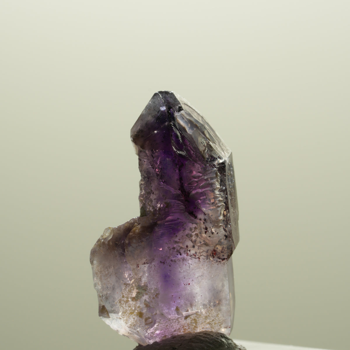 Seltene Phantom Amethyst Skelett Zepter Spitze Brandberg, Namibia 26*16*9mm #14305
