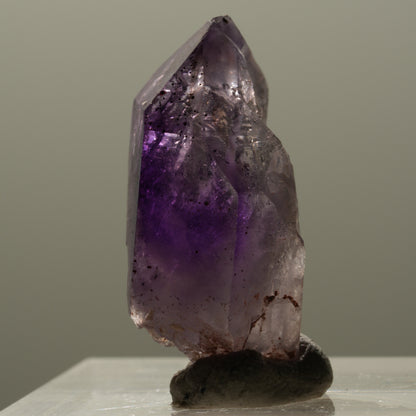 Seltene Phantom Skelett Amethyst mit Eisen Spitze Brandberg, Namibia 24*13*12mm #14317