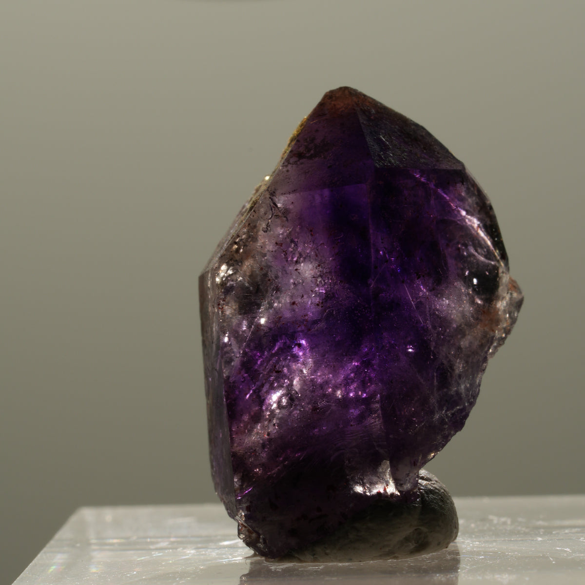 Seltene Phantom Skelett Amethyst mit Eisen Spitze Brandberg, Namibia 22*16*12mm #14319
