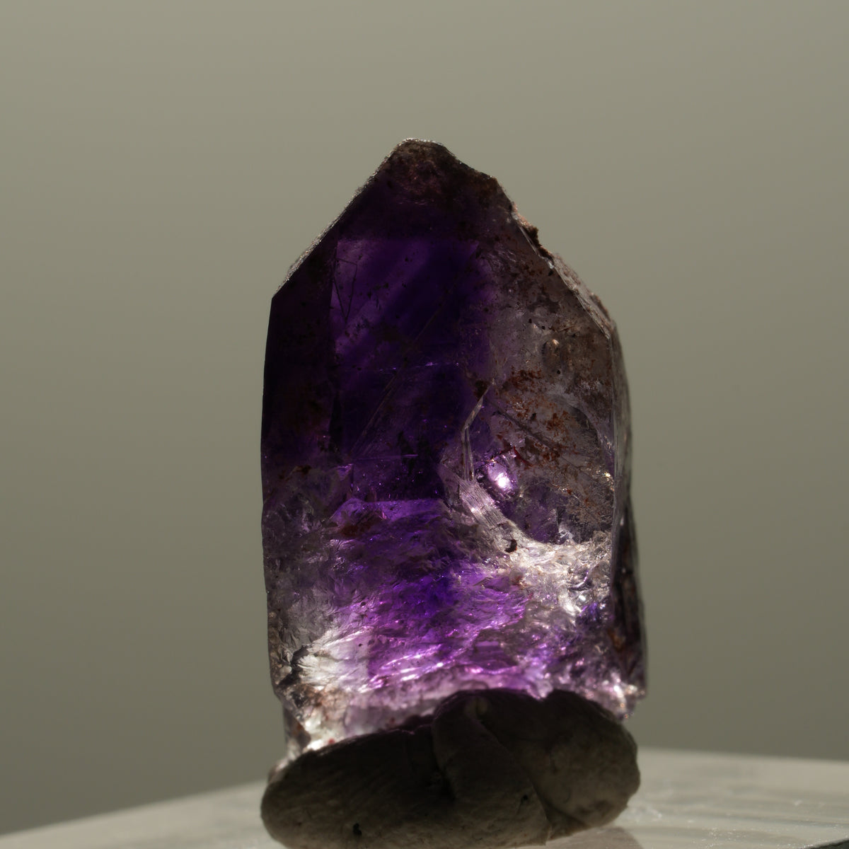 Seltene Phantom Skelett Amethyst mit Eisen Spitze Brandberg, Namibia 22*16*12mm #14319