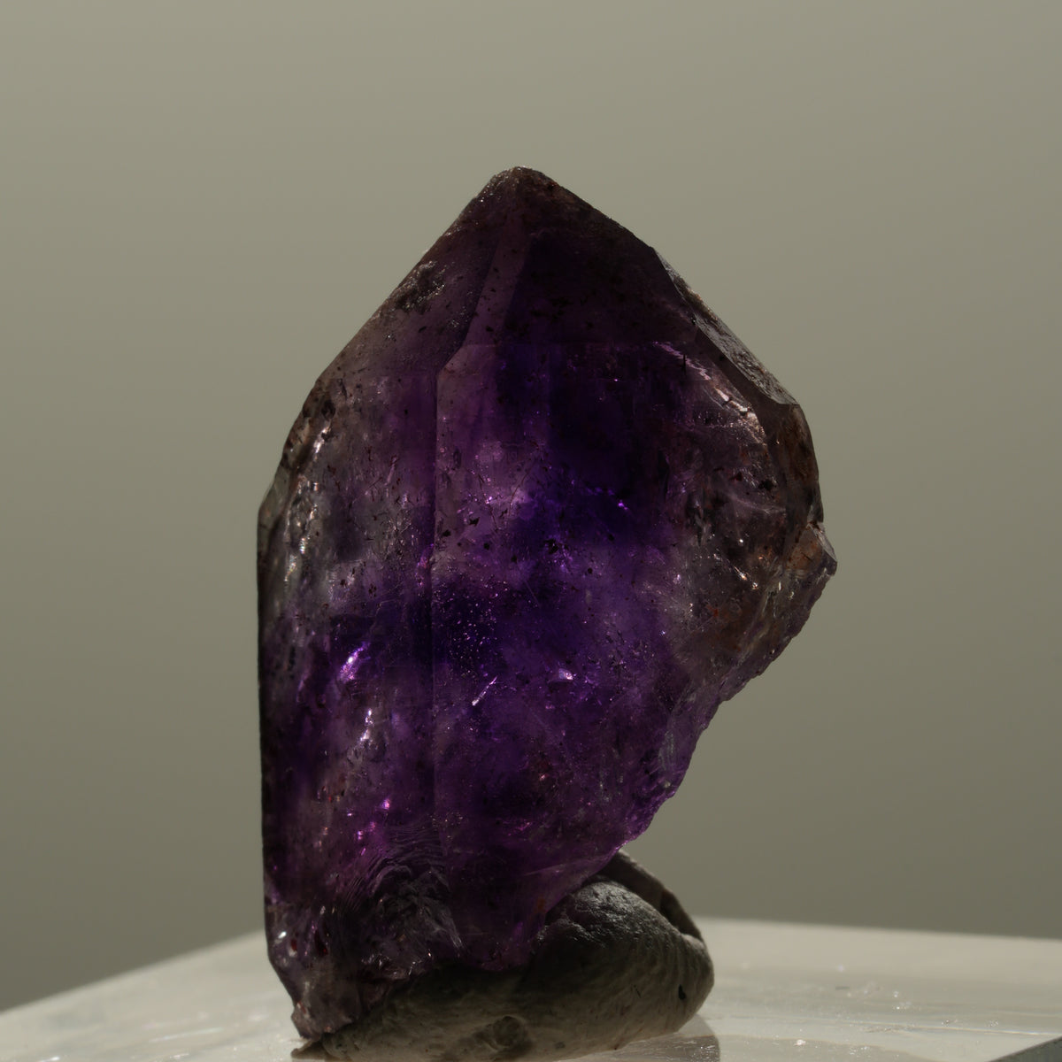 Seltene Phantom Skelett Amethyst mit Eisen Spitze Brandberg, Namibia 22*16*12mm #14319