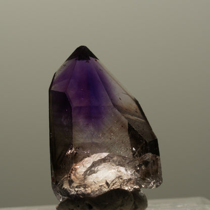 Seltene Phantom Amethyst Spitze Goboboseb, Namibia 22*15*9mm #14320