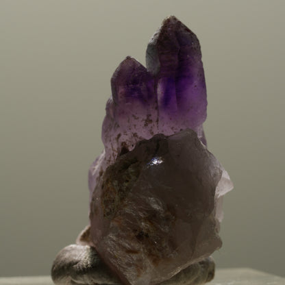 Seltene Phantom Skelett Amethyst mit Eisen Spitze Brandberg, Namibia 27*22*14mm #14332