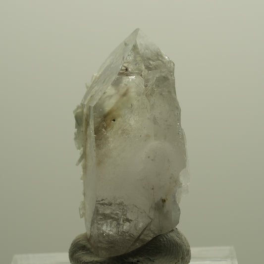 Skelett Phantom Rauchquarz mit Prehnit Streep Mine Goboboseb, Namibia 30*15*12mm #14379