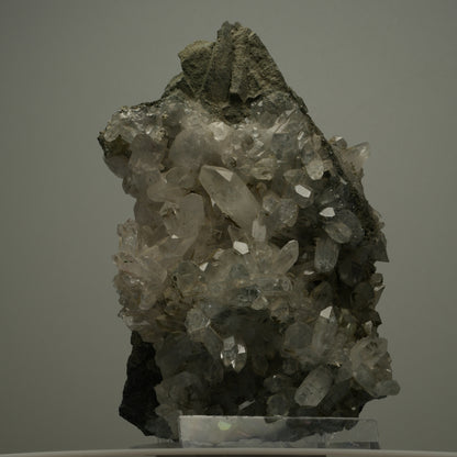XL Chlorit Quarz, Prehnit, Analcim auf Matrix Stufe Streep Mine, Namibia 134*90*38mm #14489
