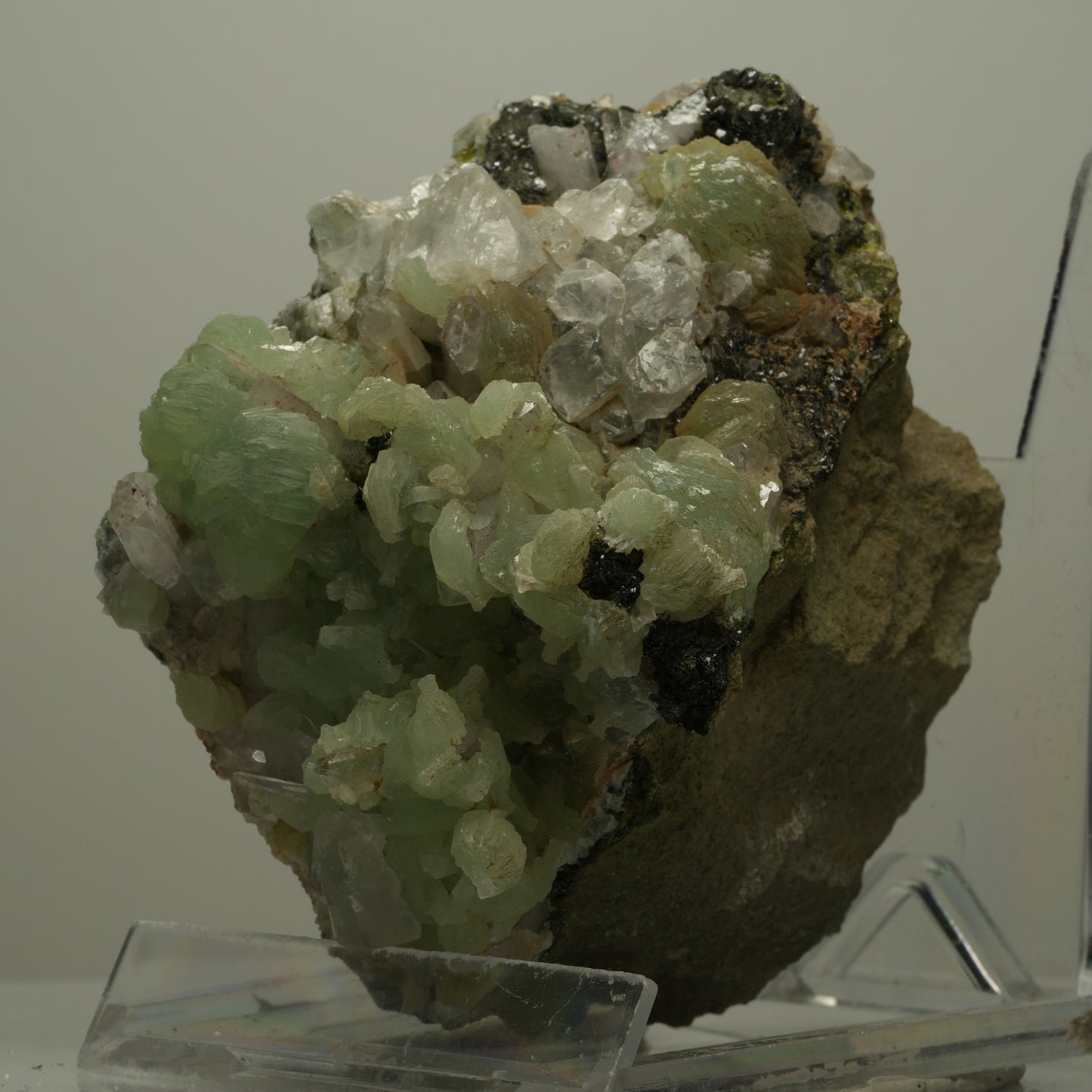 XL Prehnit, Harlekin Amethyst, Calcit, Epidot auf Matrix Streep Mine, Namibia 98*88*57mm #14491