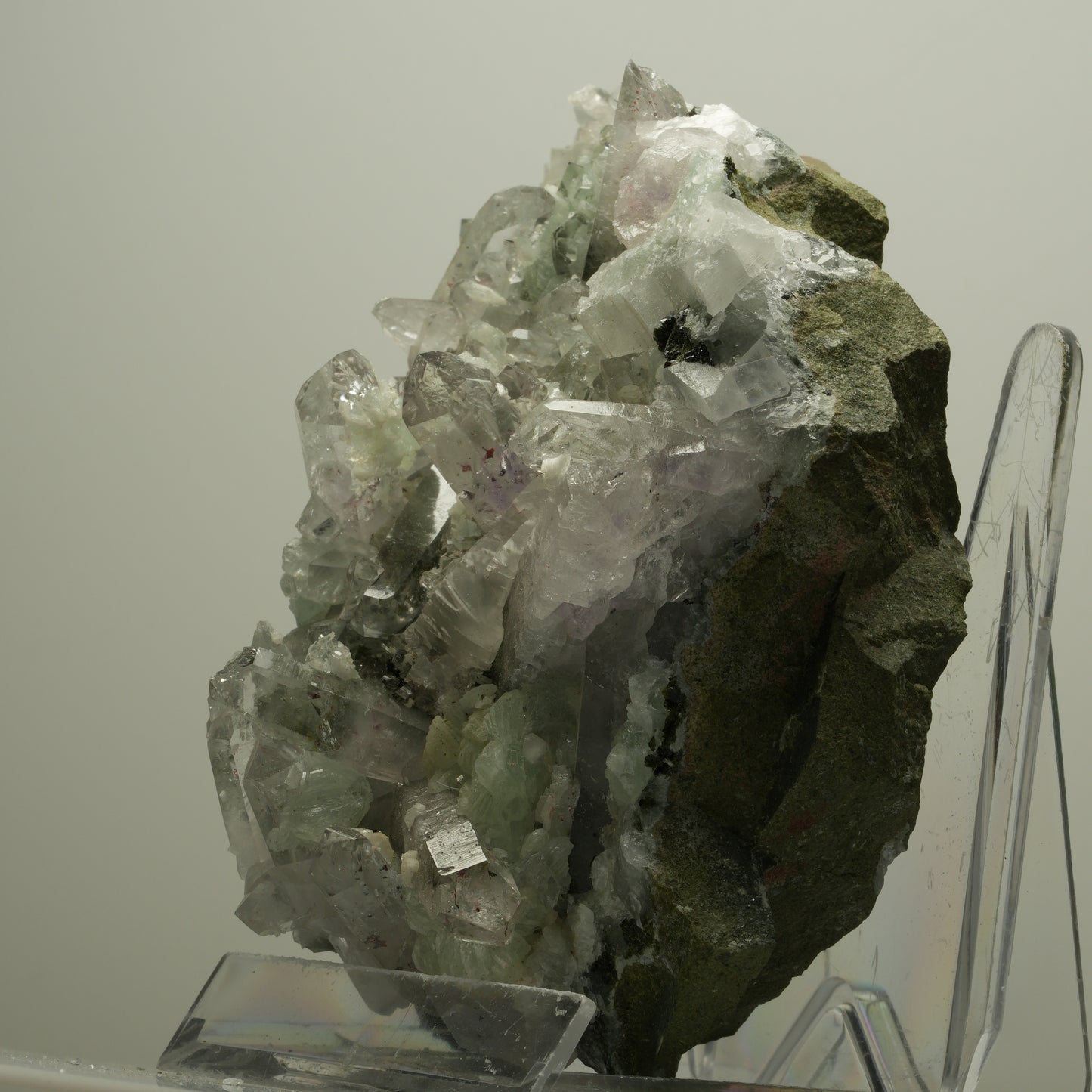 XL Harlekin Amethyst, Prehnit, Calcit, Epidot auf Matrix Streep Mine, Namibia 128*101*63mm #14494