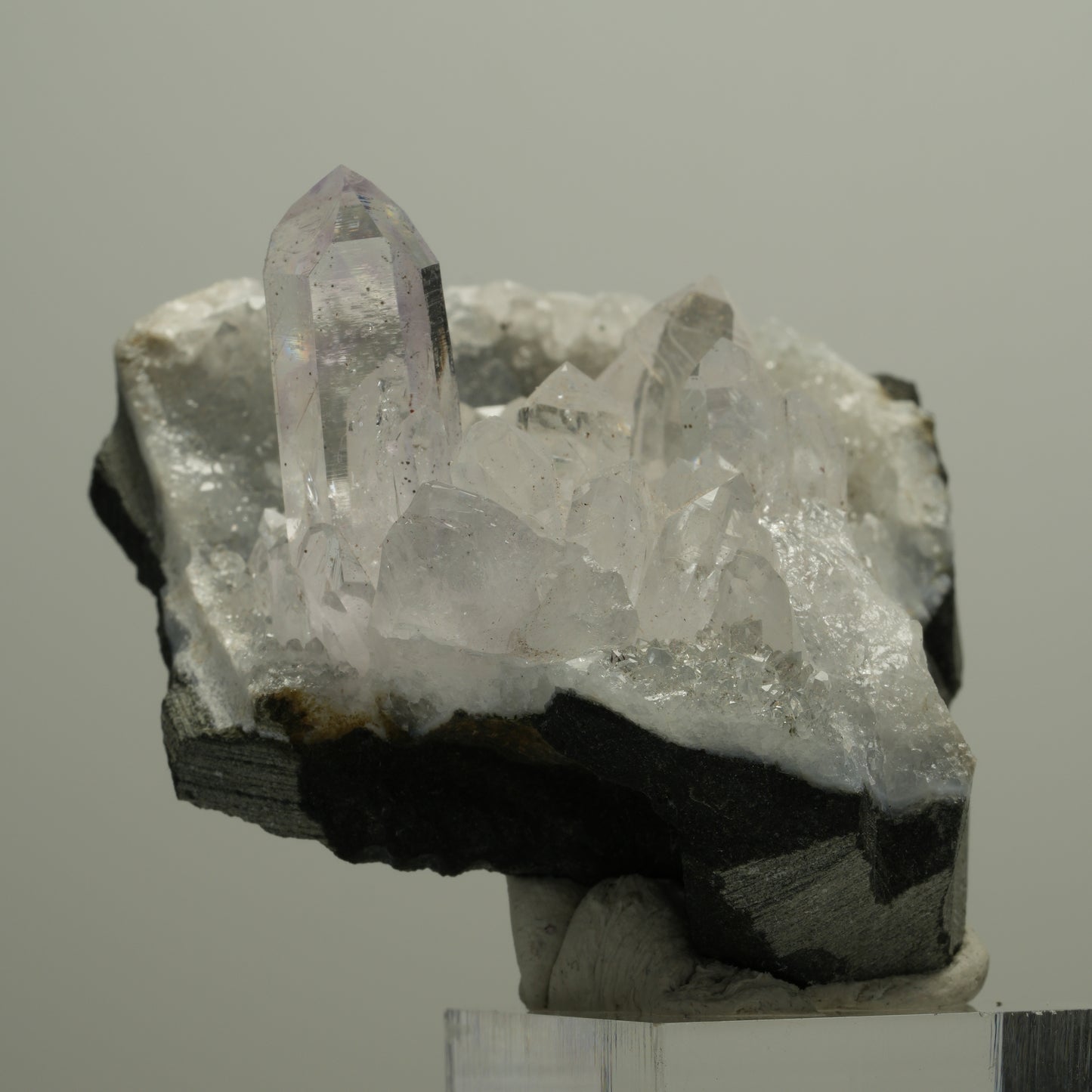 Klare Phantom Amethyst mit Hämatit auf Matrix Streep Mine, Goboboseb, Namibia 59*51*34mm #14522