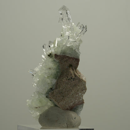 Starburst Quarz, Prehnit, Analcim auf Matrix Streep Mine, Namibia 62*28*27mm #14523