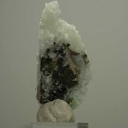 Klare Quarz, Prehnit, Calcit, Epidot auf Matrix Streep Mine, Namibia 65*30*19mm #14530