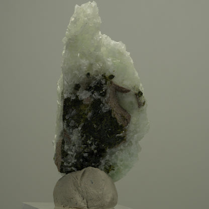 Klare Quarz, Prehnit, Calcit, Epidot auf Matrix Streep Mine, Namibia 65*30*19mm #14530