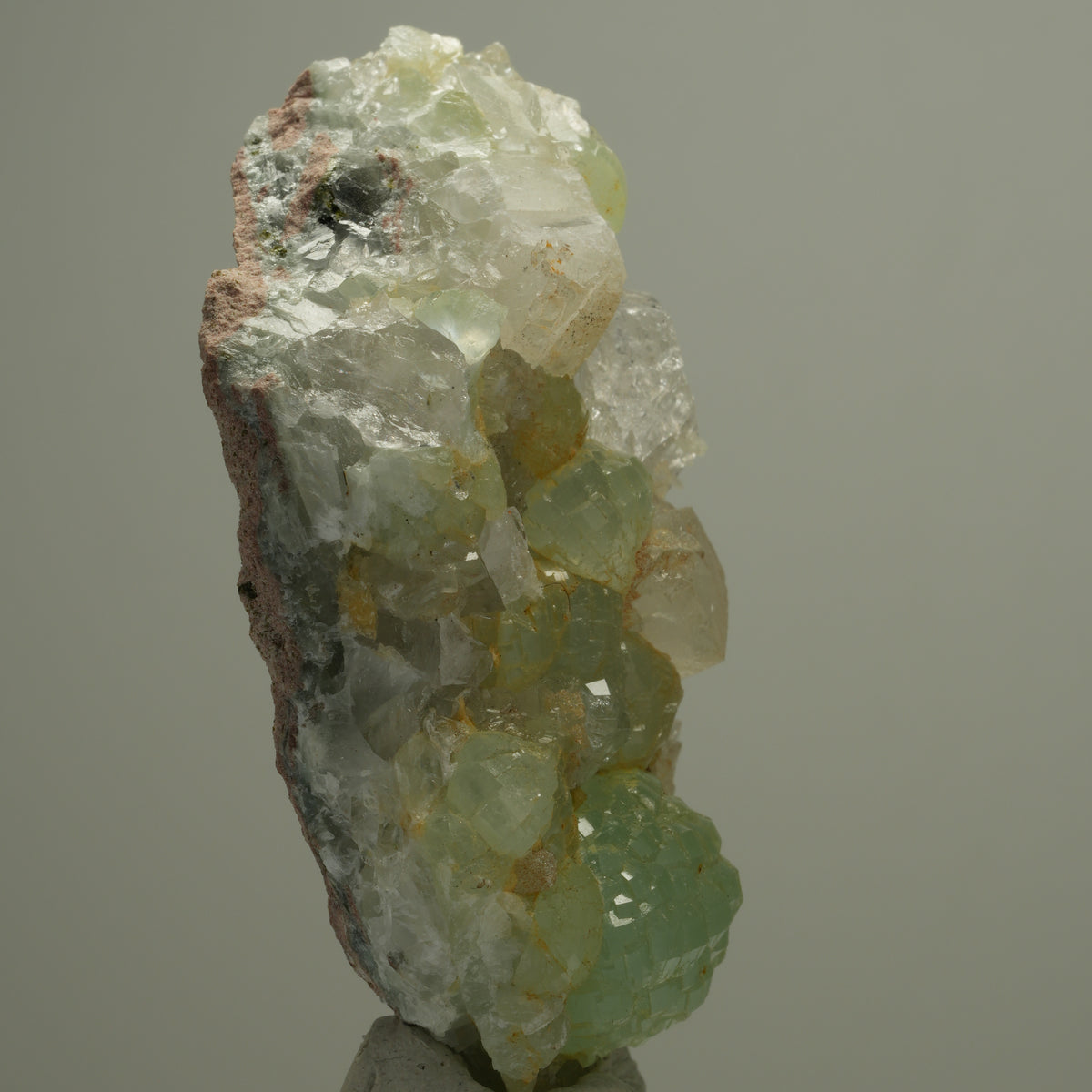 Prehnit, Quarz, Calcit, Epidot auf Matrix Streep Mine, Goboboseb, Namibia 68*46*22mm #14532
