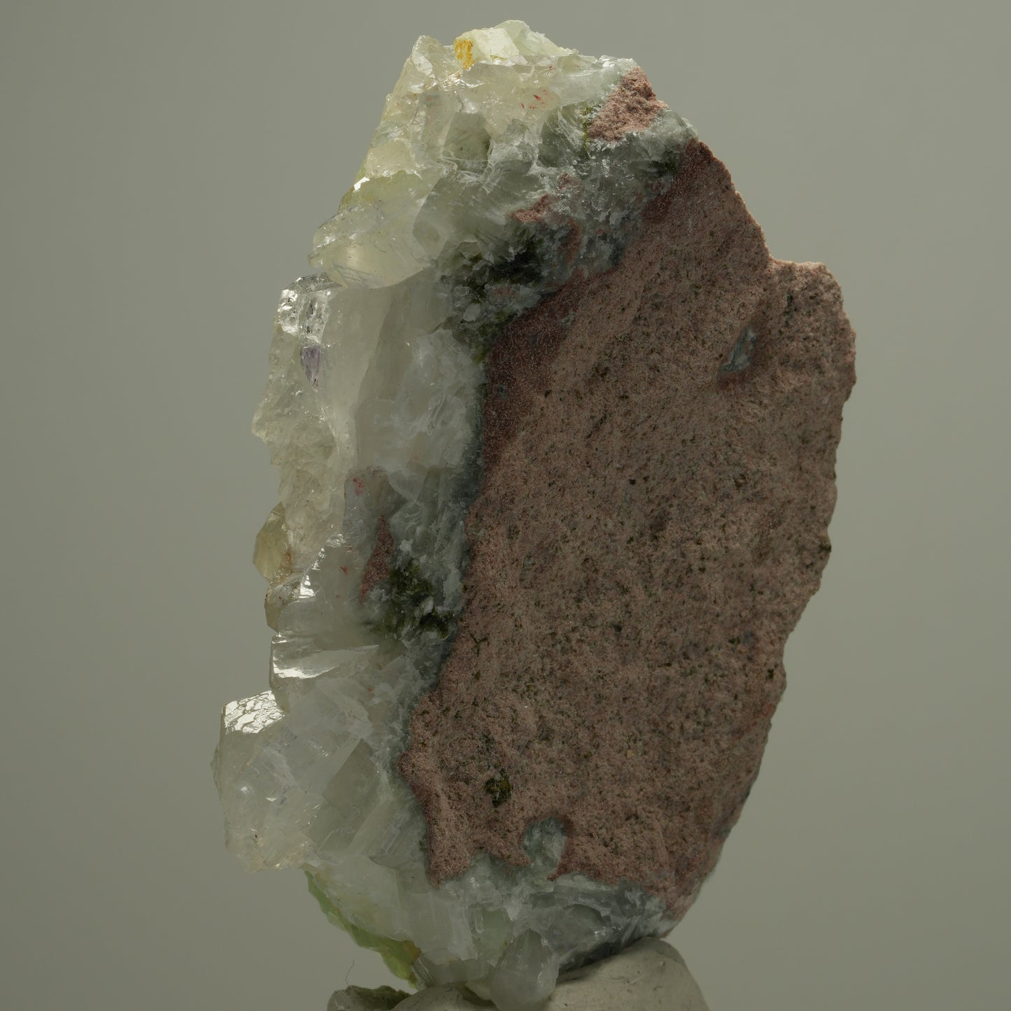 Prehnit, Quarz, Calcit, Epidot auf Matrix Streep Mine, Goboboseb, Namibia 68*46*22mm #14532