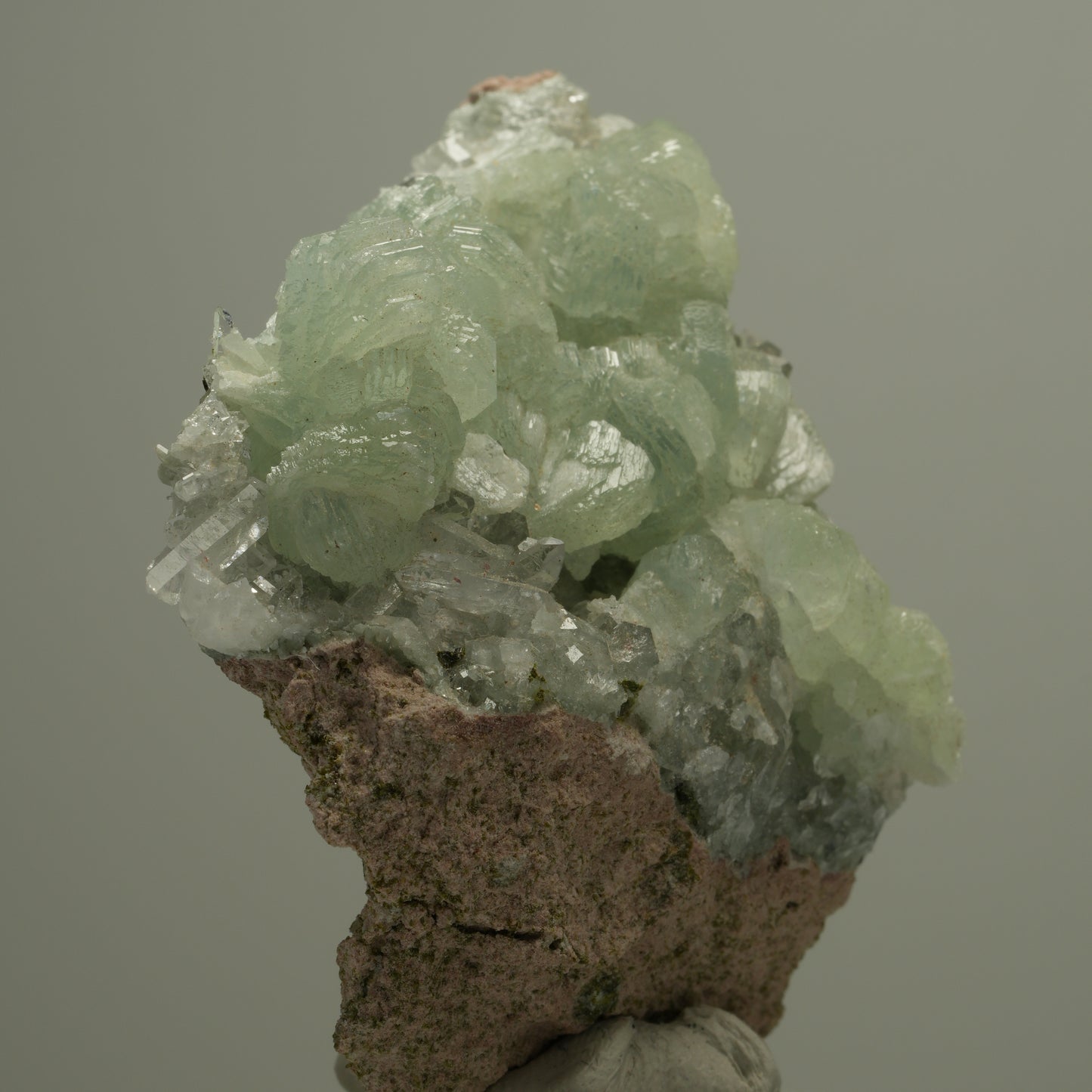 Starburst Quarz, Prehnit, Epidot, Hämatit auf Matrix Streep Mine, Namibia 56*54*25mm #14534