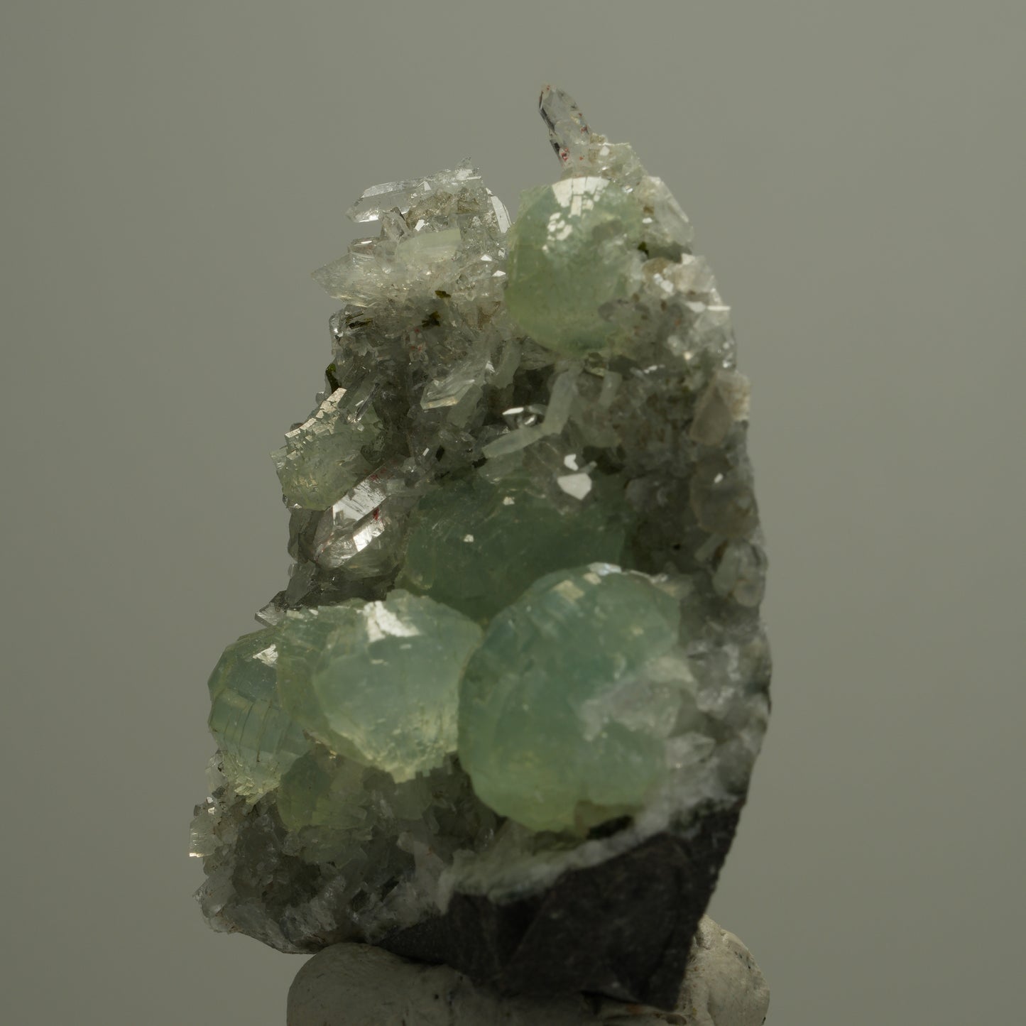 Harlekin Starburst Quarz, Prehnit, Calcit, Epidot, Analcim Streep Mine, Namibia 48*47*28mm #14535