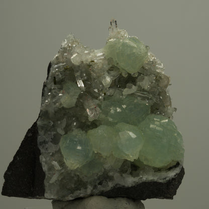 Harlekin Starburst Quarz, Prehnit, Calcit, Epidot, Analcim Streep Mine, Namibia 48*47*28mm #14535