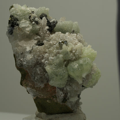 Seltene Quarz, Analcim, Prehnit, Calcit, Epidot Stufe Streep Mine, Namibia 60*45*36mm #14536