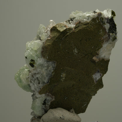 Seltene Quarz, Analcim, Prehnit, Calcit, Epidot Stufe Streep Mine, Namibia 60*45*36mm #14536