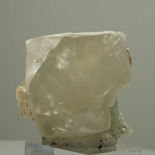 Großer Calcit Würfel mit Prehnit Streep Mine, Goboboseb, Namibia 38*36*34mm #14537