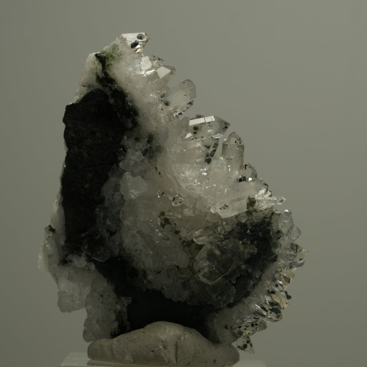 Starburst Quarz, Hämatit, Analcim, Calcit, Epidot, Matrix Streep Mine Namibia 52*42*24mm #14544
