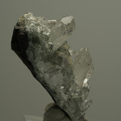Starburst Quarz, Hämatit, Analcim, Epidot auf Matrix Streep Mine Namibia 45*32*25mm #14545