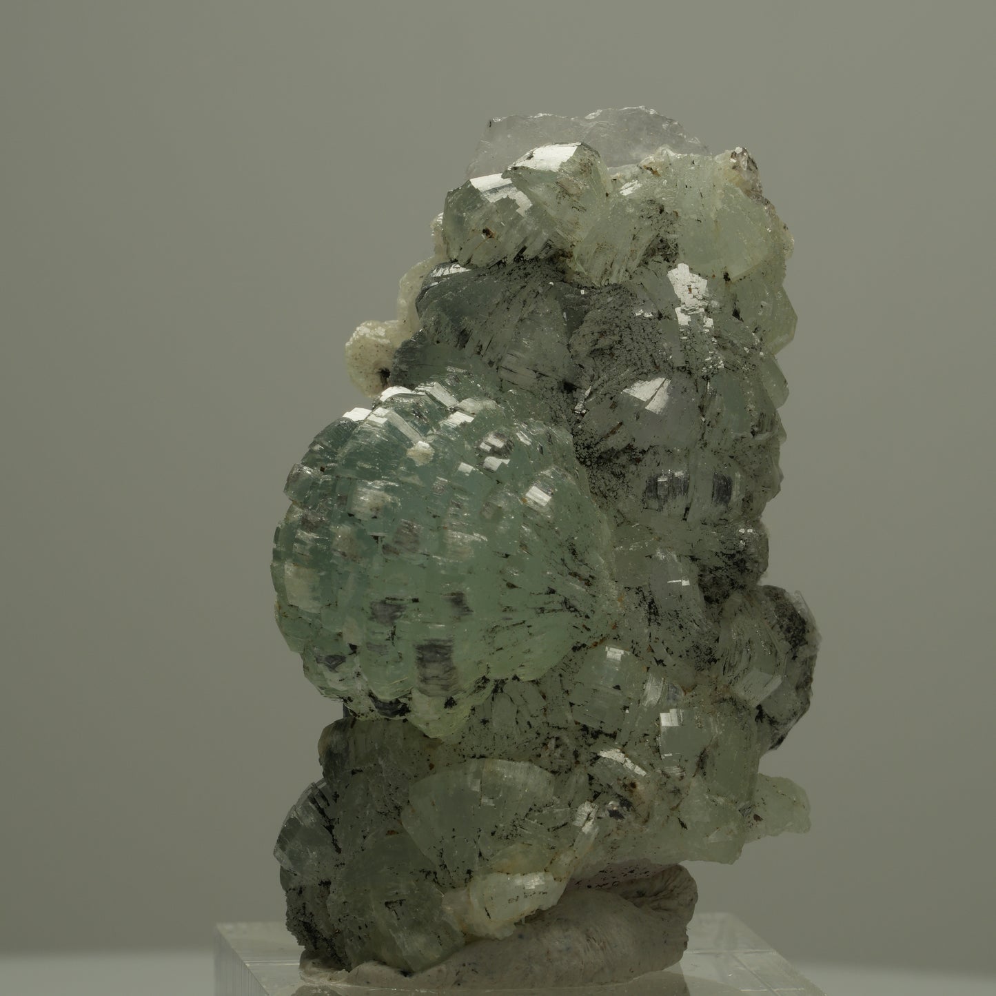 Phantom Amethyst mit Prehnit, Hämatit Streep Mine, Goboboseb, Namibia 51*30*25mm #14560
