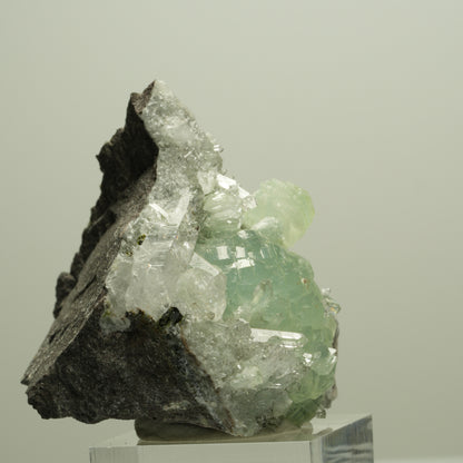 Starburst Quarz, Prehnit, Epidot auf Matrix Streep Mine Goboboseb Namibia 50*37*44mm #14657