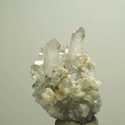 Starburst Quarz, Prehnit, Epidot auf Matrix Streep Mine, Namibia 60*50*34mm #14673