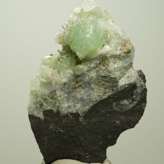 Quarz, Prehnit, Calcit, Analcim, Epidot auf Matrix Streep Mine, Namibia 80*52*31mm #14682
