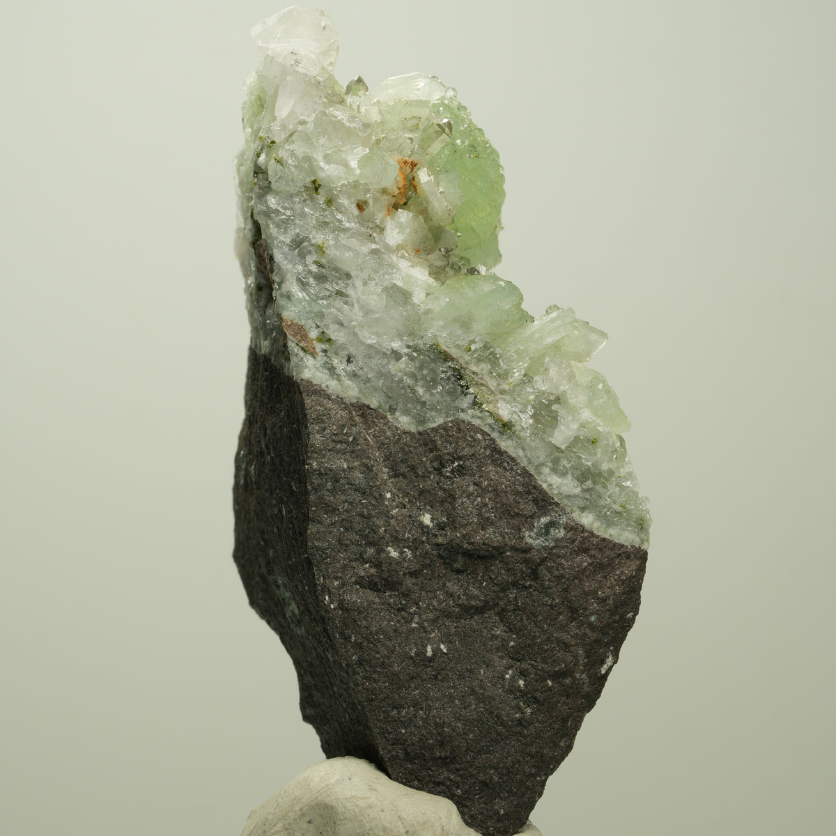 Quarz, Prehnit, Calcit, Analcim, Epidot auf Matrix Streep Mine, Namibia 80*52*31mm #14682